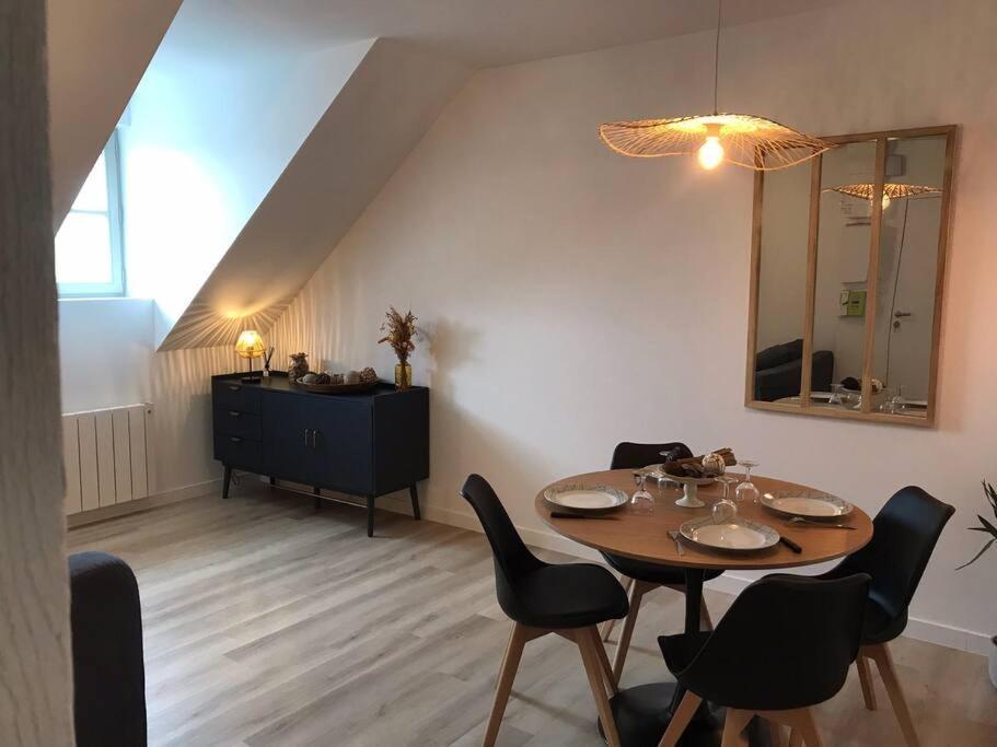 Appartement Cosy Malestroit Exterior photo